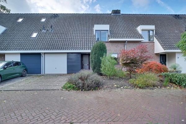 Te koop: Lichte, sfeervolle woning met diepe tuin en volop mogelijkheden!
